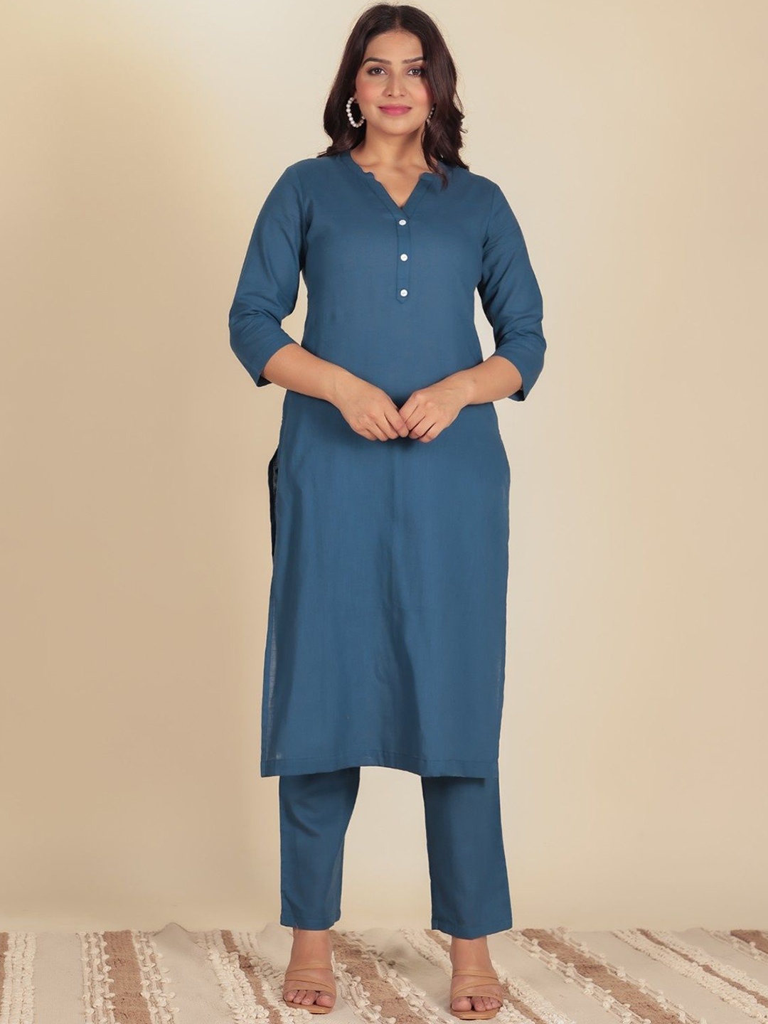 

Aramya Mandarin Collar Khadi Cotton Kurta With Trouser, Blue