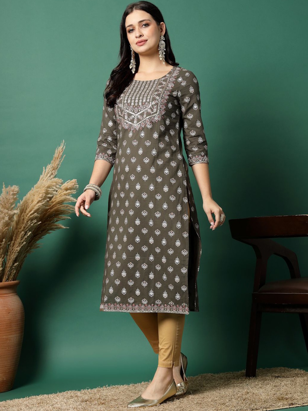 

Sangria Floral Printed And Embroidered Pure Cotton Round Neck Zari Work Straight Kurta, Grey
