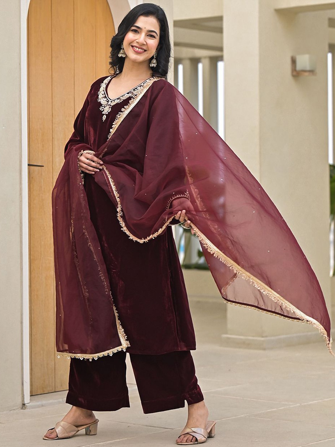 

KALINI Ethnic Motifs Embroidered Embellished Velvet Straight Kurta With Trouser & Dupatta, Maroon