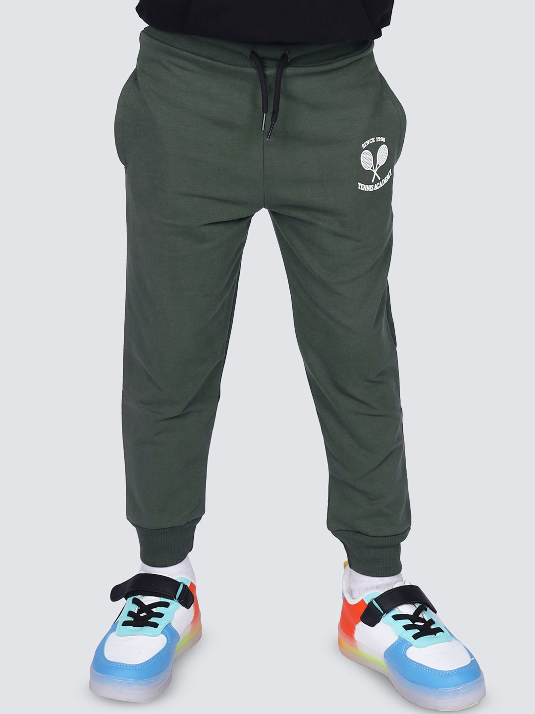 

CRAZYPENGUIN ELITE Boys Printed Cotton Mid-Rise Joggers, Green