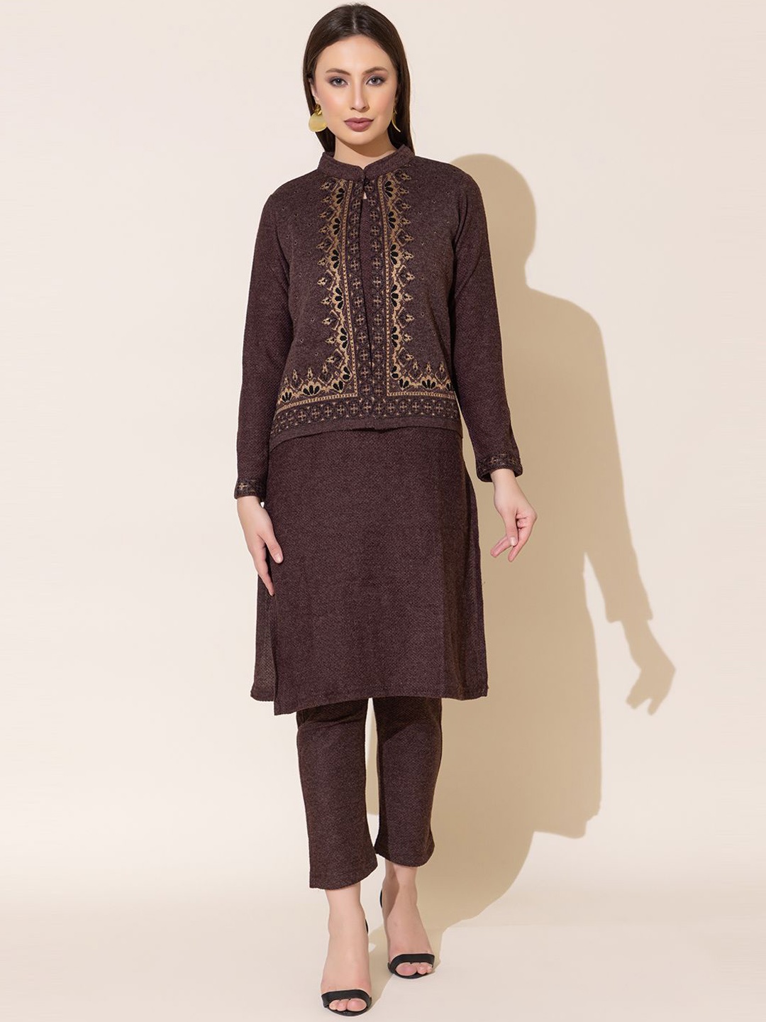 

KEIKO Ethnic Motifs Printed Mandarin Collar Straight Kurta with Trousers, Brown