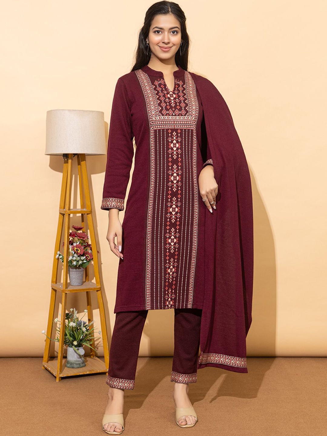 

KEIKO Geometric Woven Design Acrylic Straight Kurta with Trousers And Dupatta, Maroon
