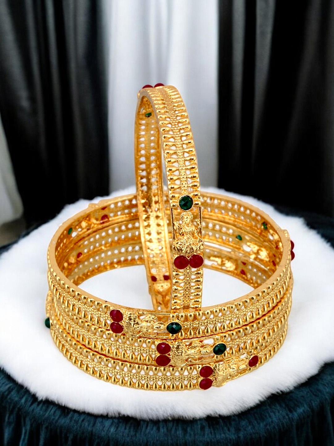 

LUCKY JEWELLERY Set of 4 Stone Studded 18KT One Gram Gold Plated Bangles