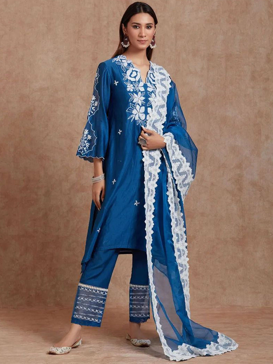 

Bought First Floral Embroidered Flared Sleeves V-Neck A-Line Kurta With Trousers & Dupatta, Blue