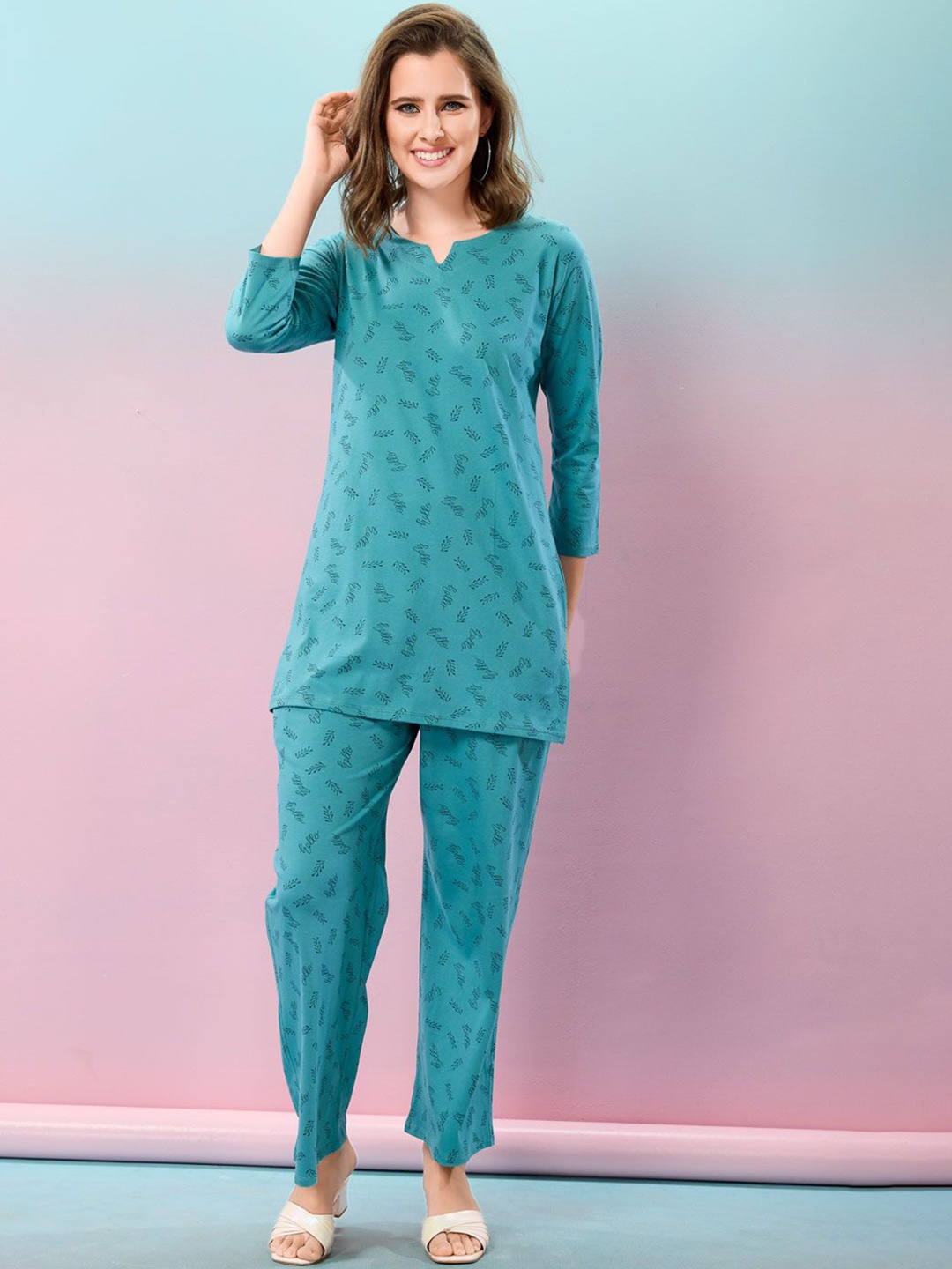 

NIGHT FLOSS Printed Round Neck Three-Quarter Sleeves Pure Cotton Tunic & Trouser, Turquoise blue
