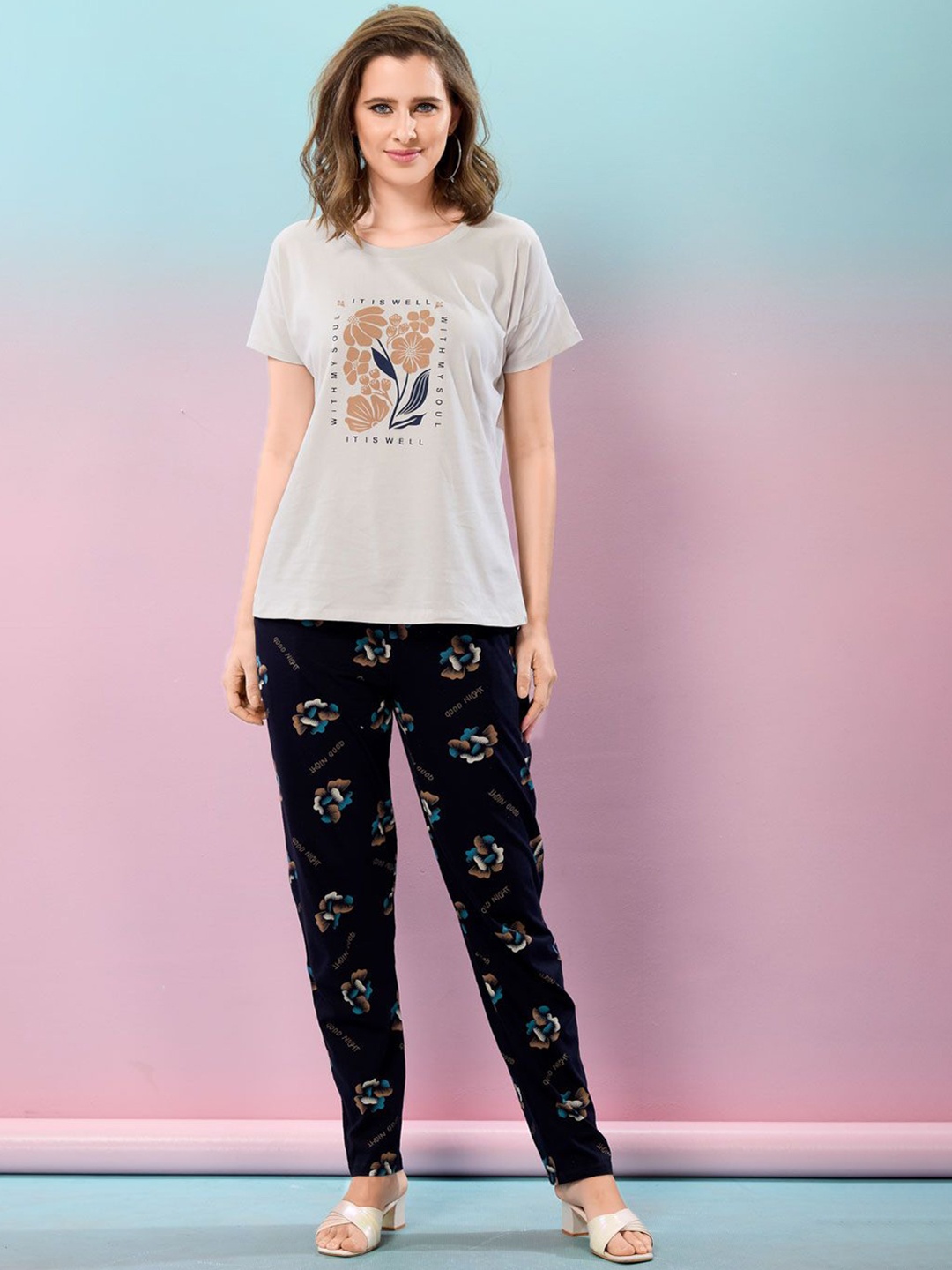 

NIGHT FLOSS Printed Round Neck Short Sleeves T-Shirt With Trouser, Grey