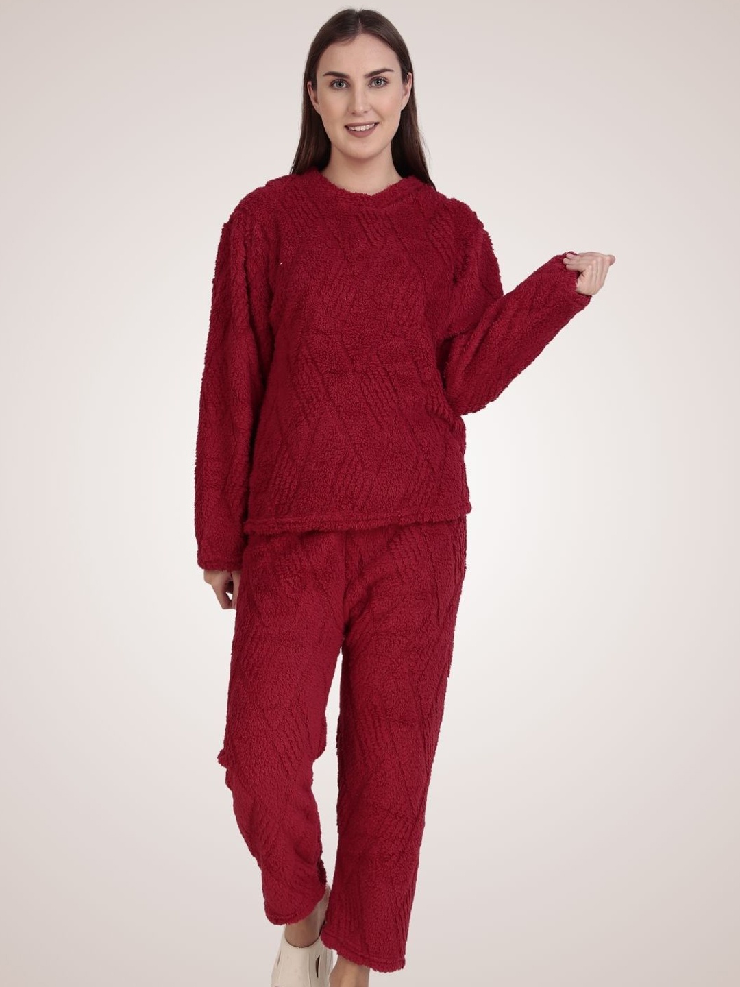 

Untamed Clothing Women Round Neck Night suit, Red