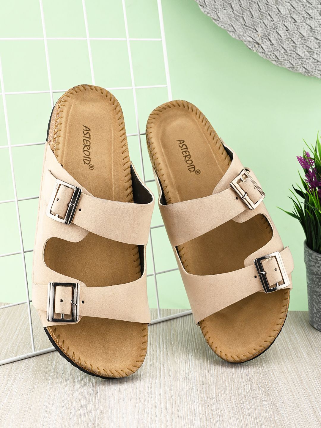 

ASTEROID Men Comfort Sandals, Cream