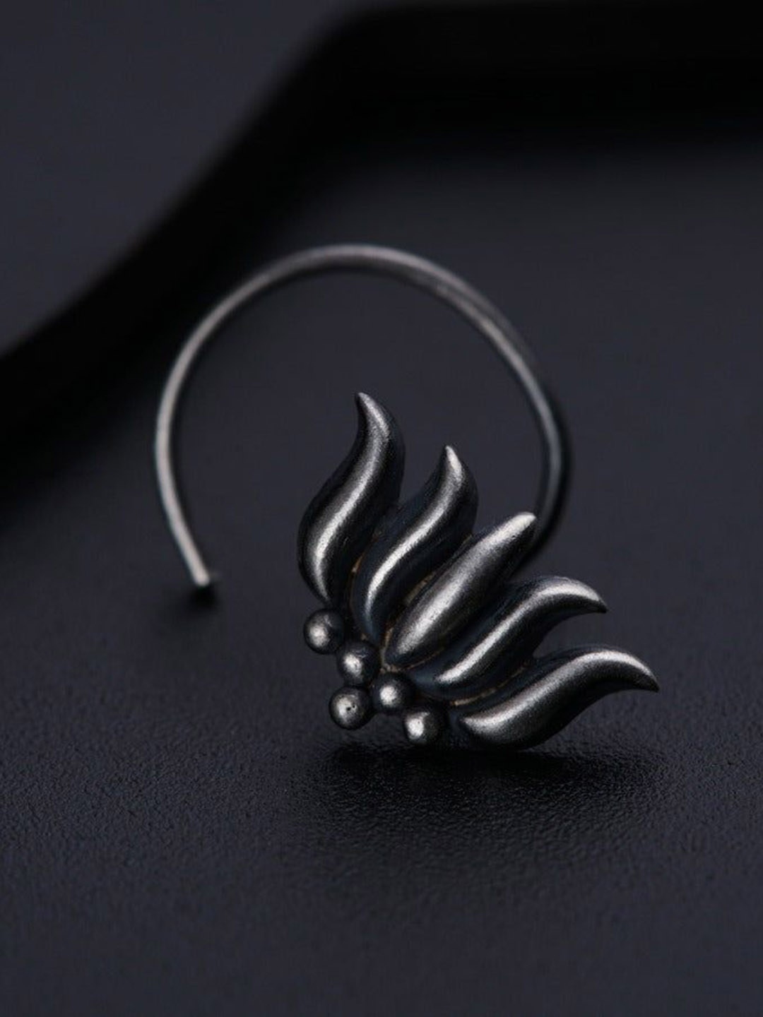 

House of Aadyaa Stud Nosepin, Silver