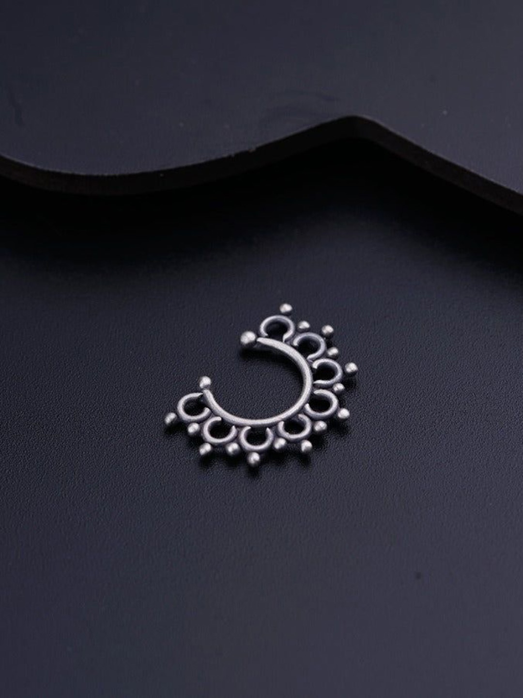 

House of Aadyaa Stud Nosepin, Silver