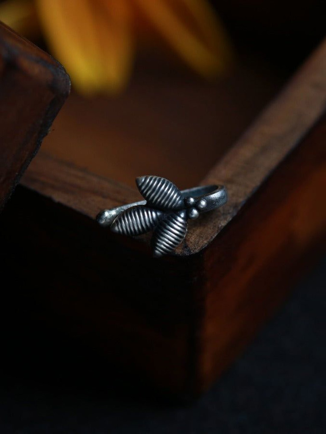 

House of Aadyaa Stud Nosepin, Silver