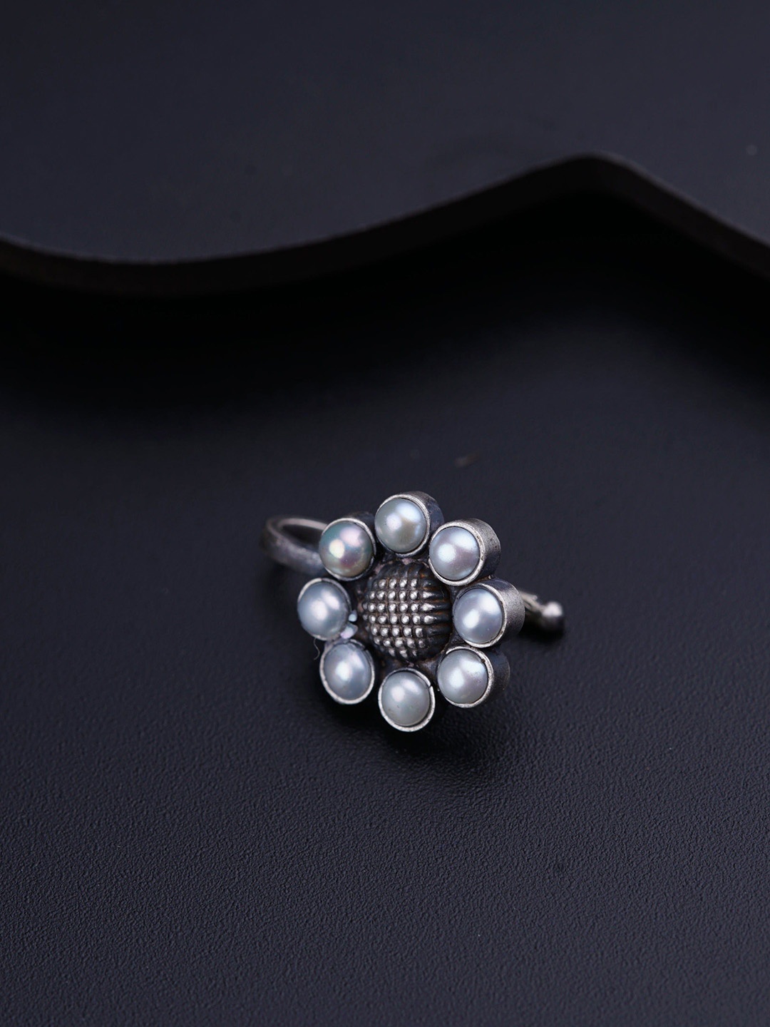 

House of Aadyaa Stud Nosepin, Silver