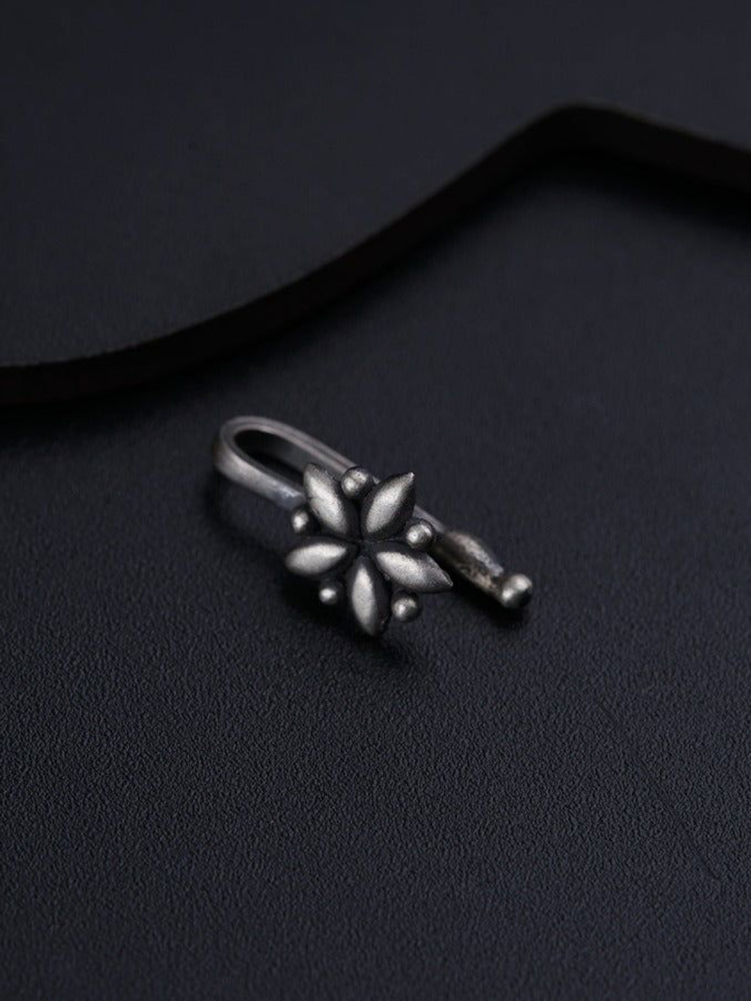

House of Aadyaa Ring Nosepin, Silver
