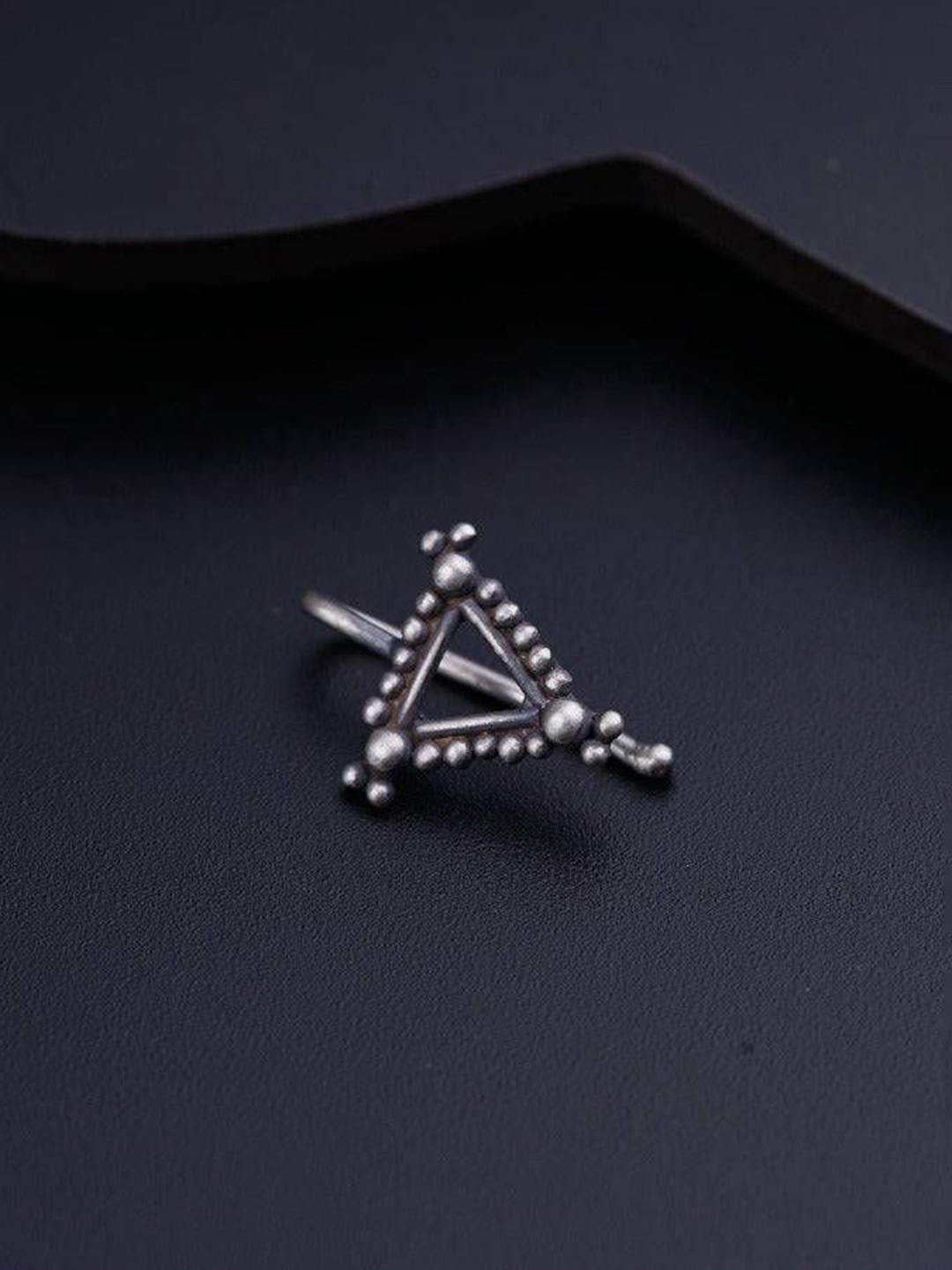 

House of Aadyaa Stud Nosepin, Silver