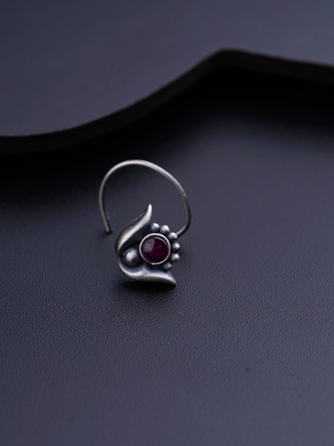

House of Aadyaa Artificial Stones and Beads Stud Nosepin, Silver