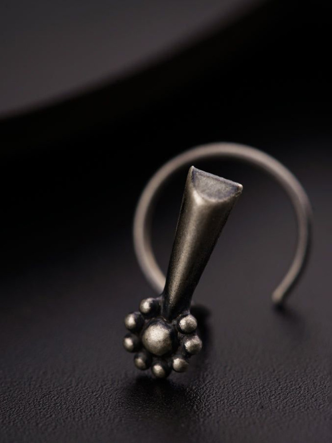 

House of Aadyaa Stud Nosepin, Silver