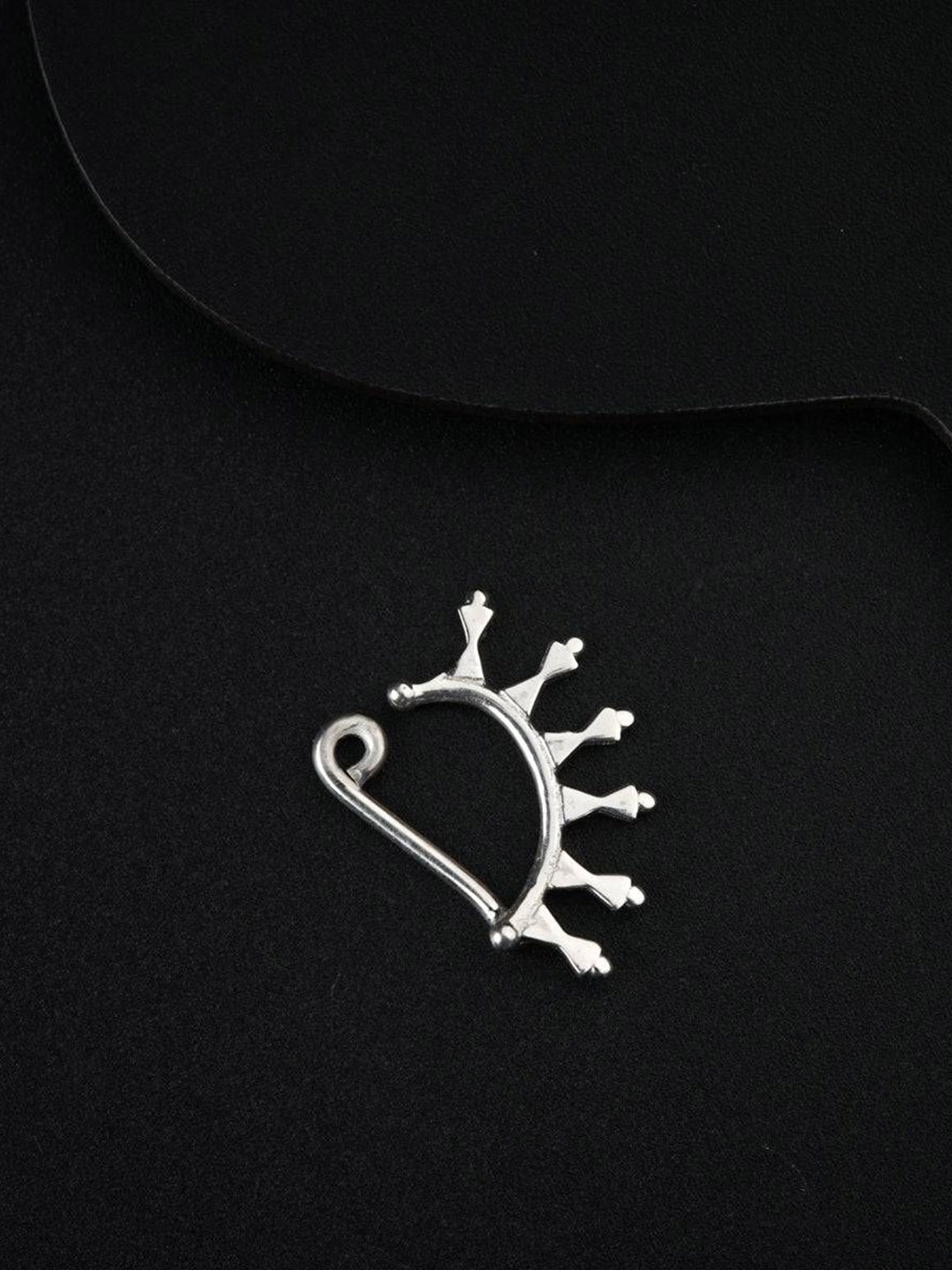 

House of Aadyaa Stud Nosepin, Silver