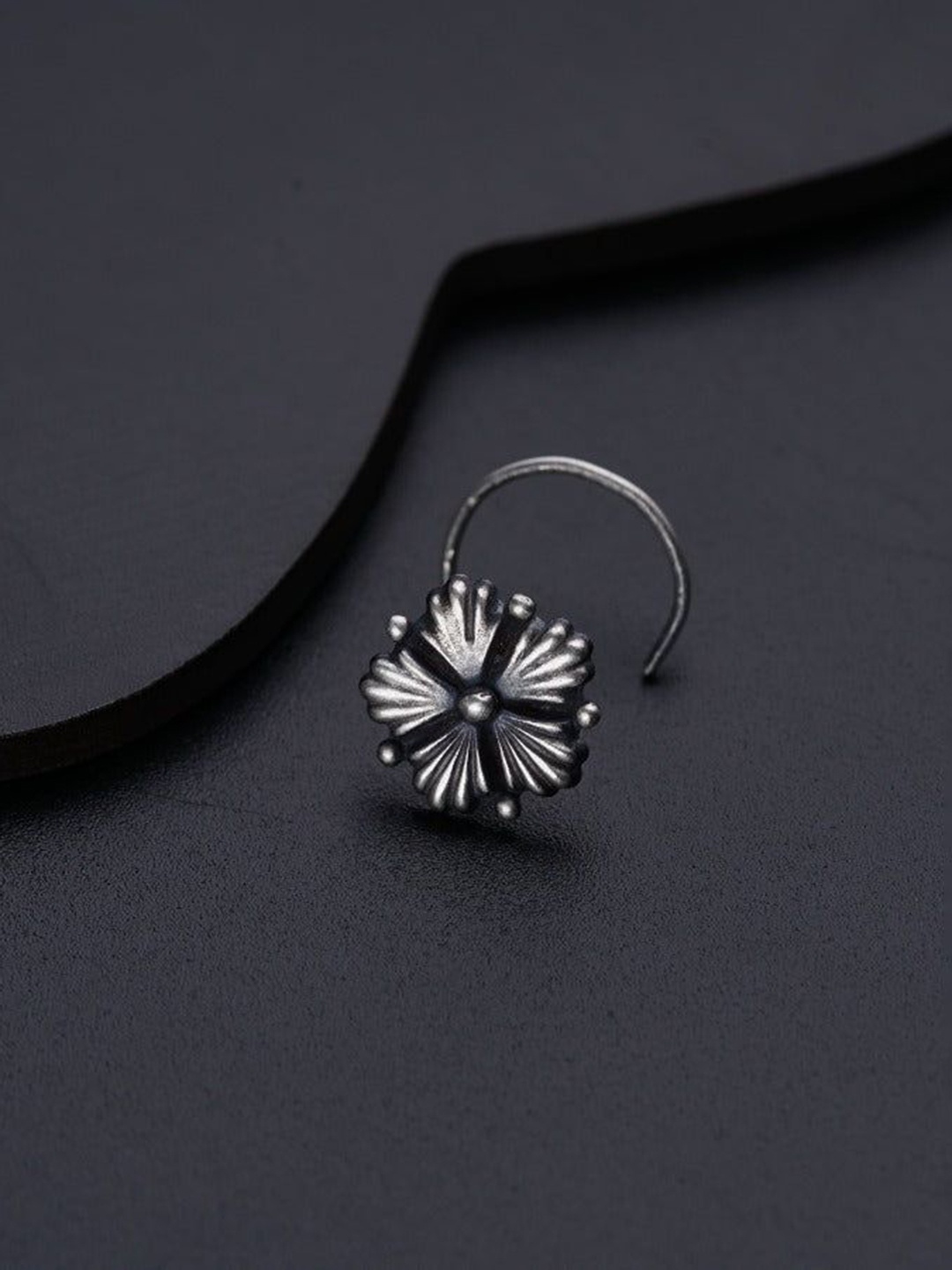 

House of Aadyaa Stud Nosepin, Silver