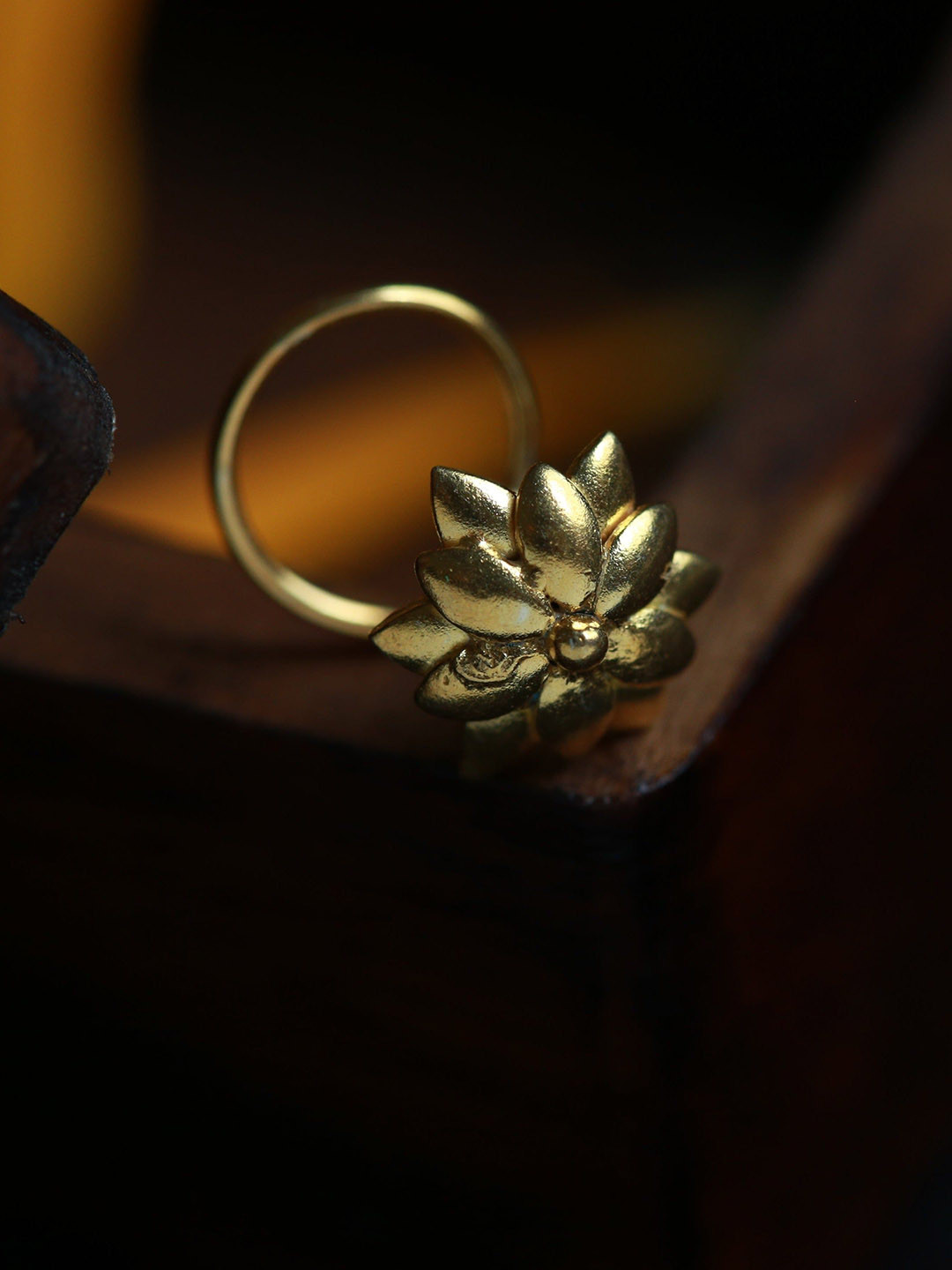 

House of Aadyaa Stud Nosepin, Gold