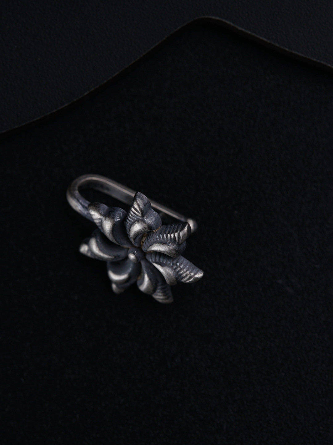 

House of Aadyaa Stud Nosepin, Silver