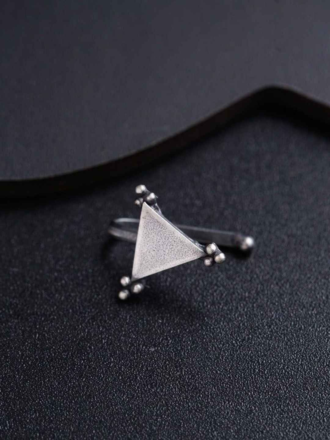 

House of Aadyaa Stud Nosepin, Silver