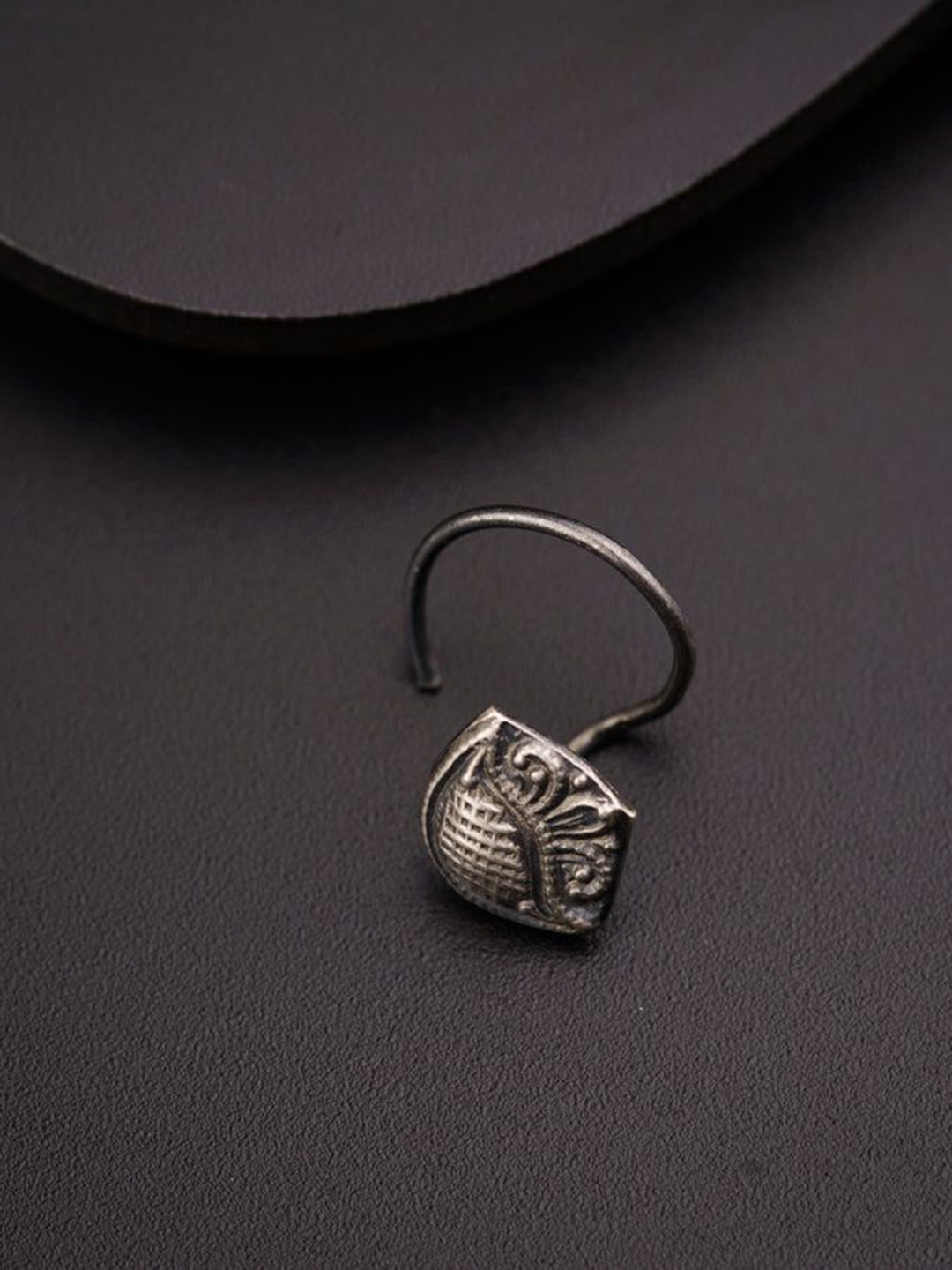 

House of Aadyaa Stud Nosepin, Silver