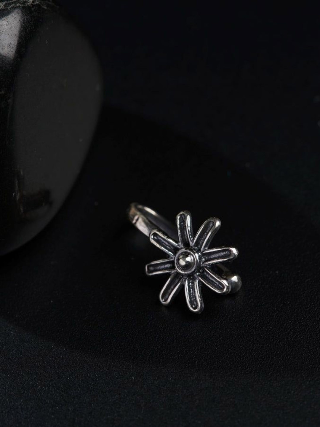 

House of Aadyaa Stud Nosepin, Silver