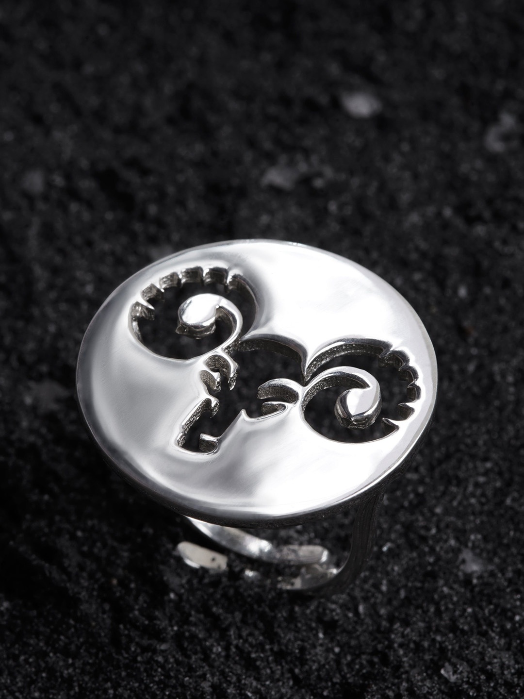 

House of Aadyaa Zodiac Sign Aries Silver Ring