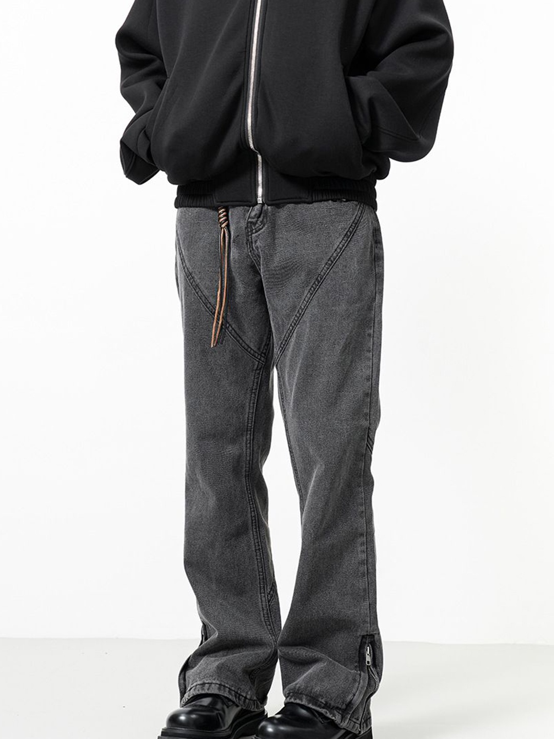 

StyleCast Men Straight Fit Light Fade Jeans, Black