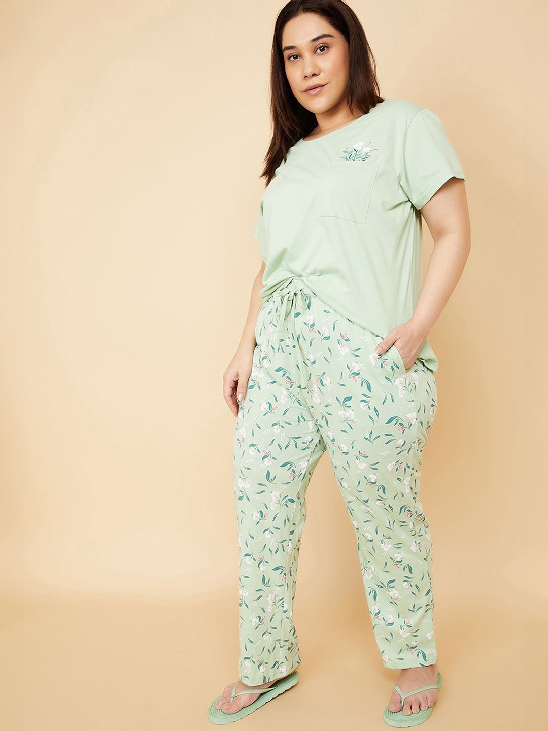 

max Women Pure Cotton Floral Printed Night Suit, Sea green