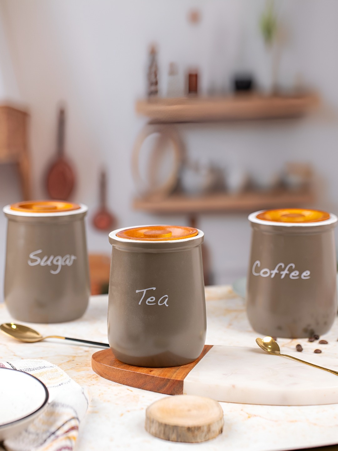 

TYOOHAR Brown & White 3 Pieces Printed Tea Set