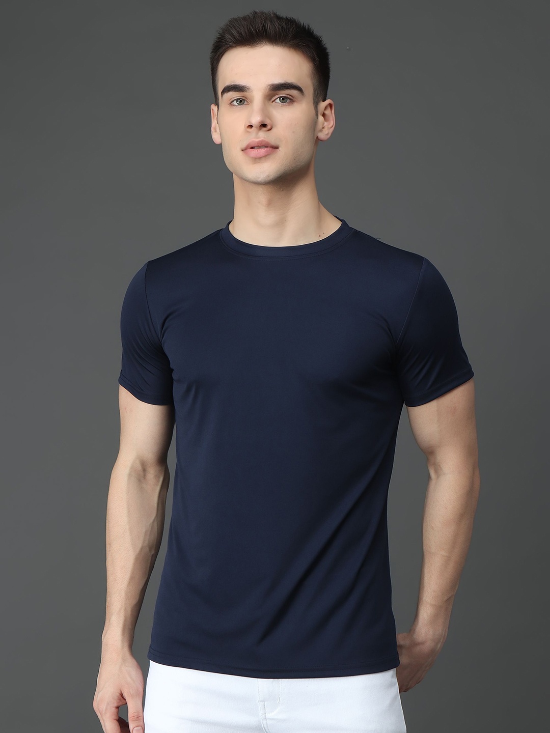 

Dogman Men Abzorb Solid Round Neck T-shirt, Navy blue