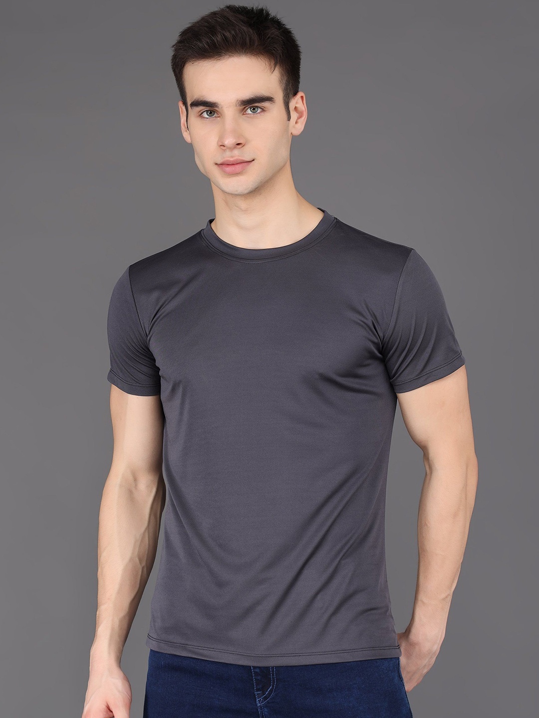 

Dogman Men Abzorb Solid Round Neck T-shirt, Grey