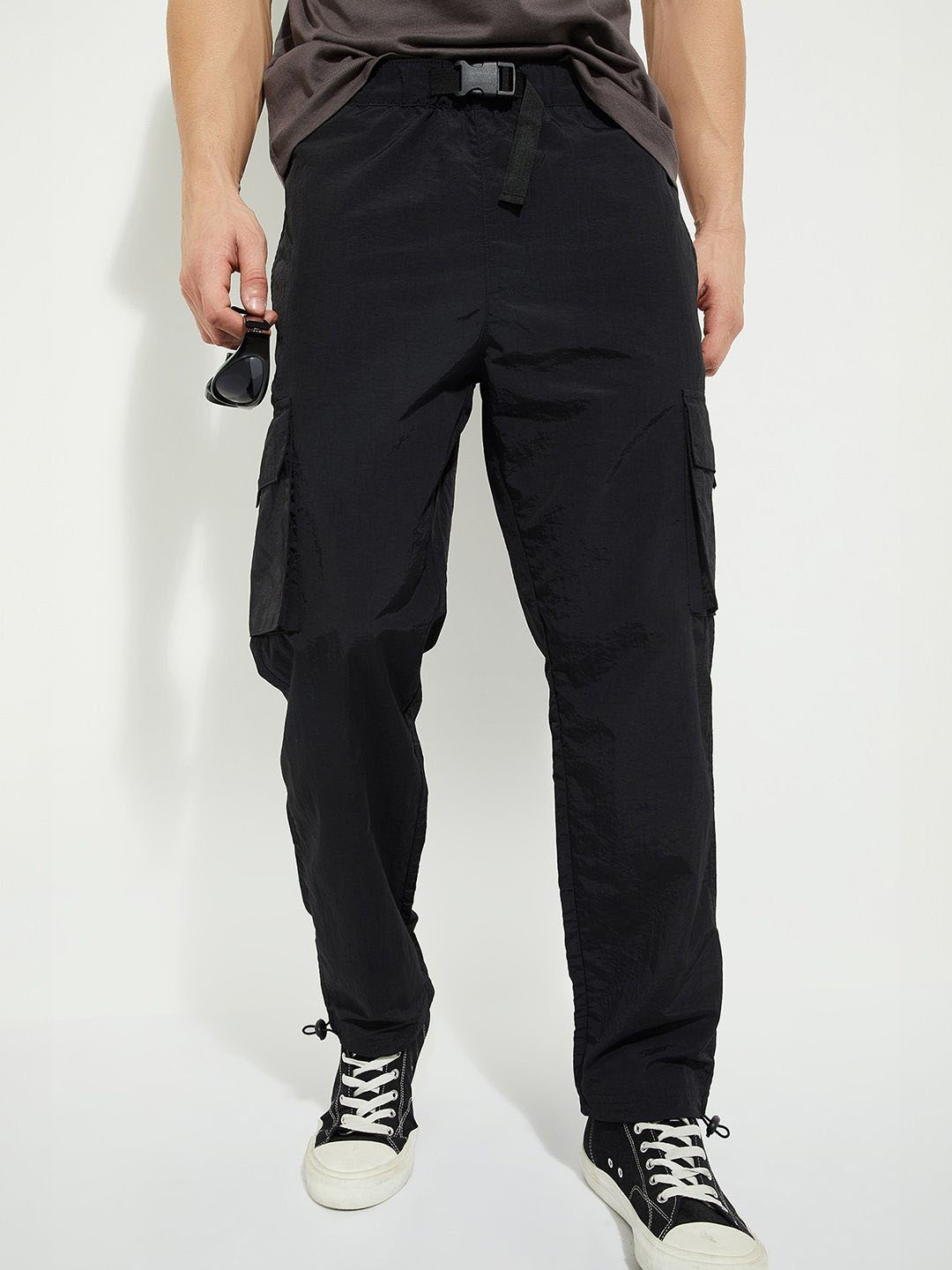

MAX URB_N Men Solid Cargo Joggers, Black