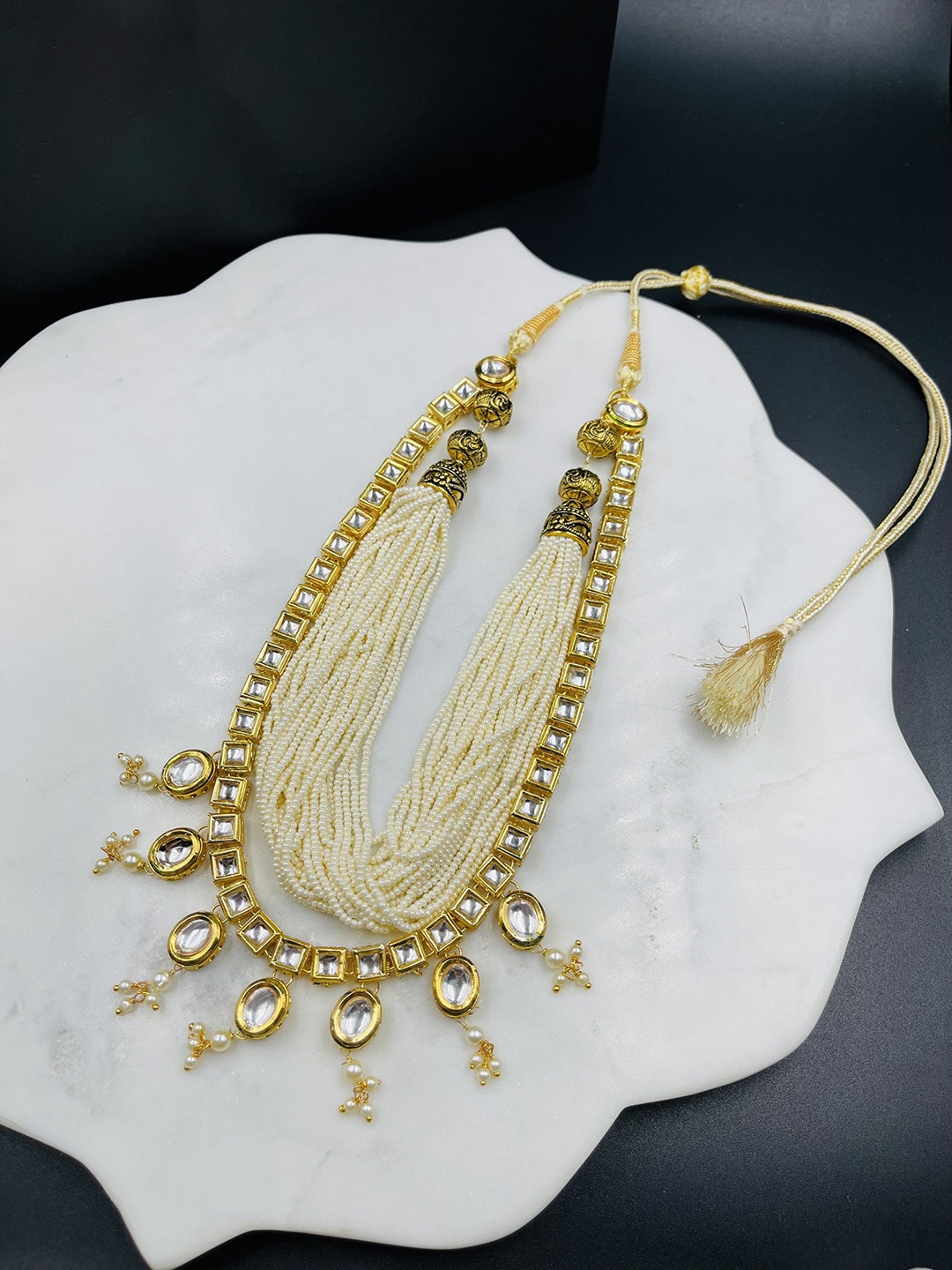 

JOVI'S JEWELS Kundan Stone & Pearls Studded & Beaded Jewellery Set, Gold