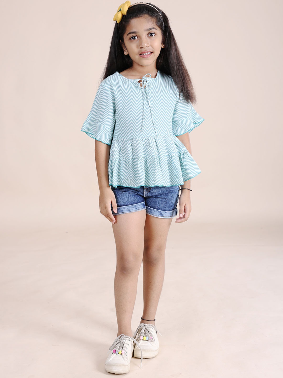 

KiddoPanti Girls Printed Tie-Up Neck Tiered Top With Shorts, Green