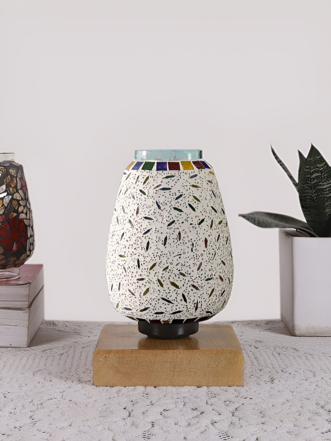 

Devansh White & Brown Textured Abstract Shaped Glass Table Lamp With Wooden Base
