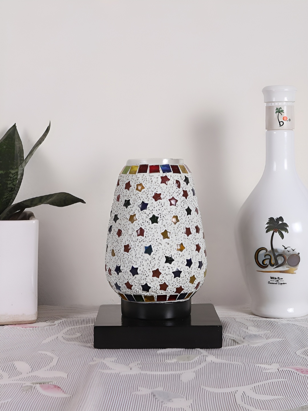 

Devansh White Textured Glass Contemporary Abstract Shaped Table Lamp