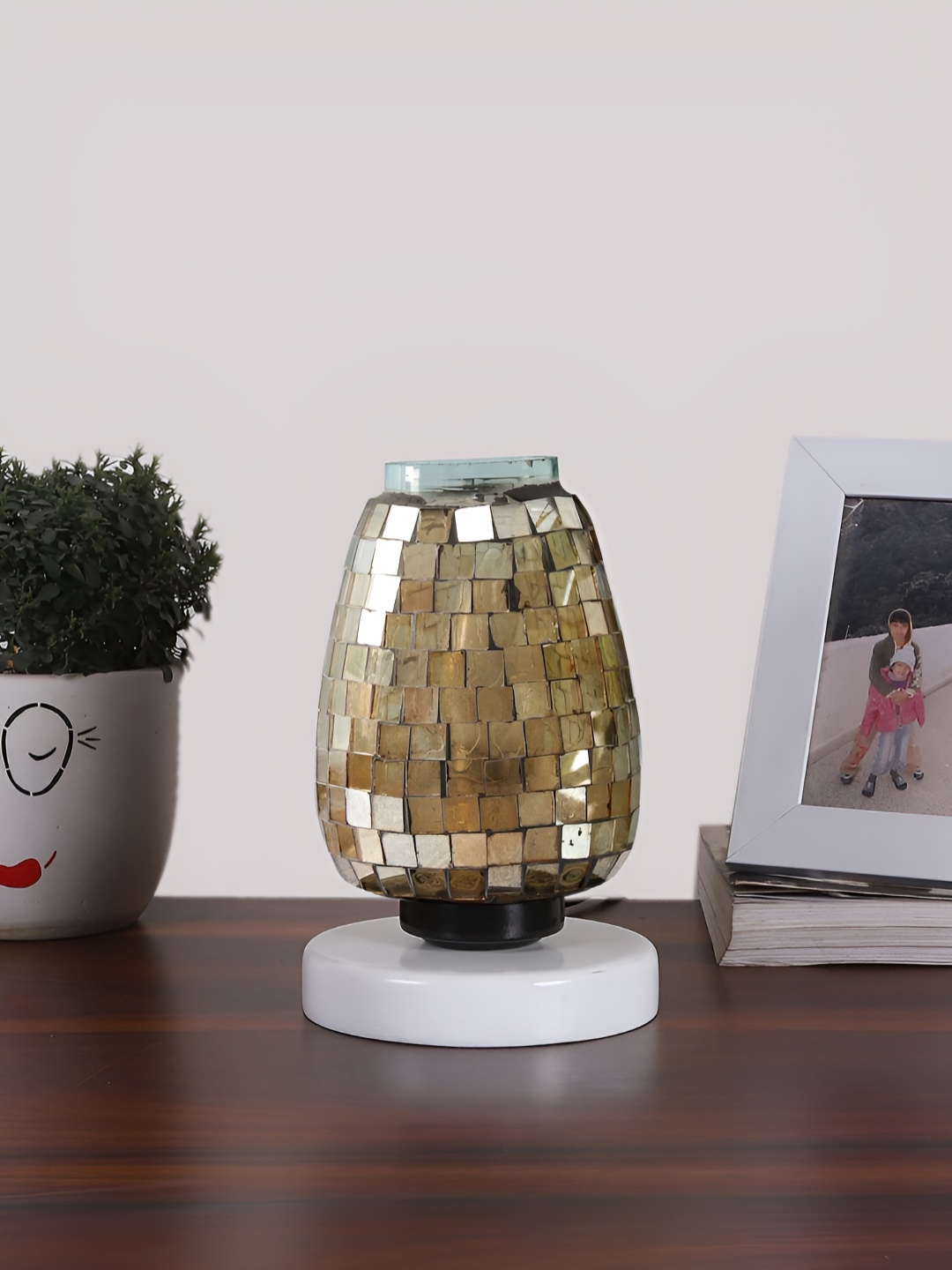 

Devansh Brown Textured Contemporary Glass Abstract Shaped Table Lamp