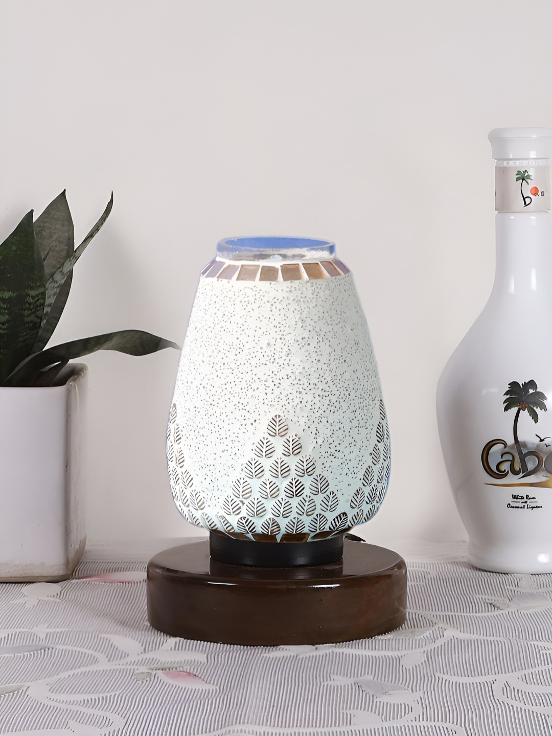 

Devansh White Textured Glass Contemporary Abstract Shaped Table Lamp