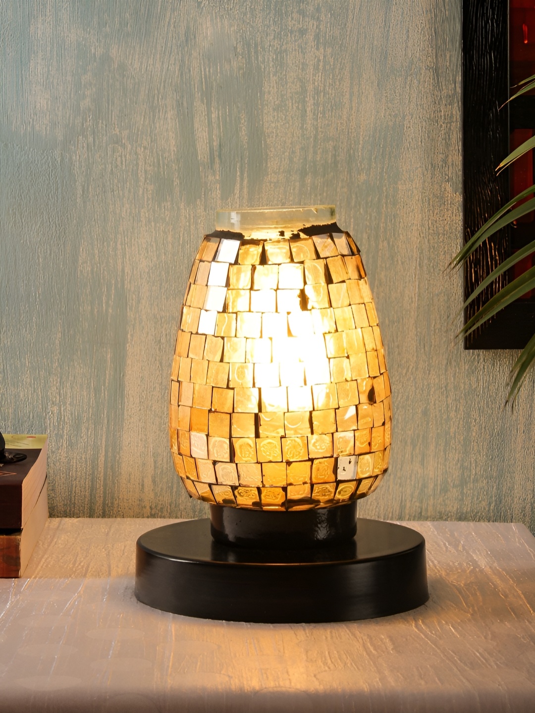 

Devansh Brown Textured Glass Contemporary Abstract Shaped Table Lamp