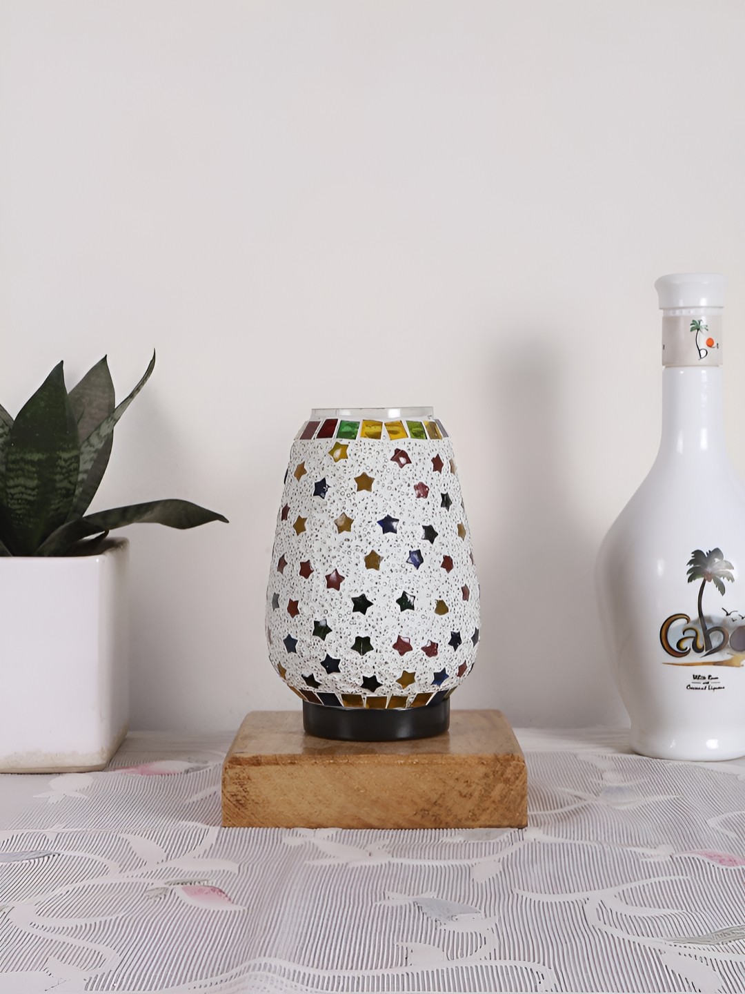 

Devansh White Textured Glass Contemporary Abstract Shaped Table Lamp