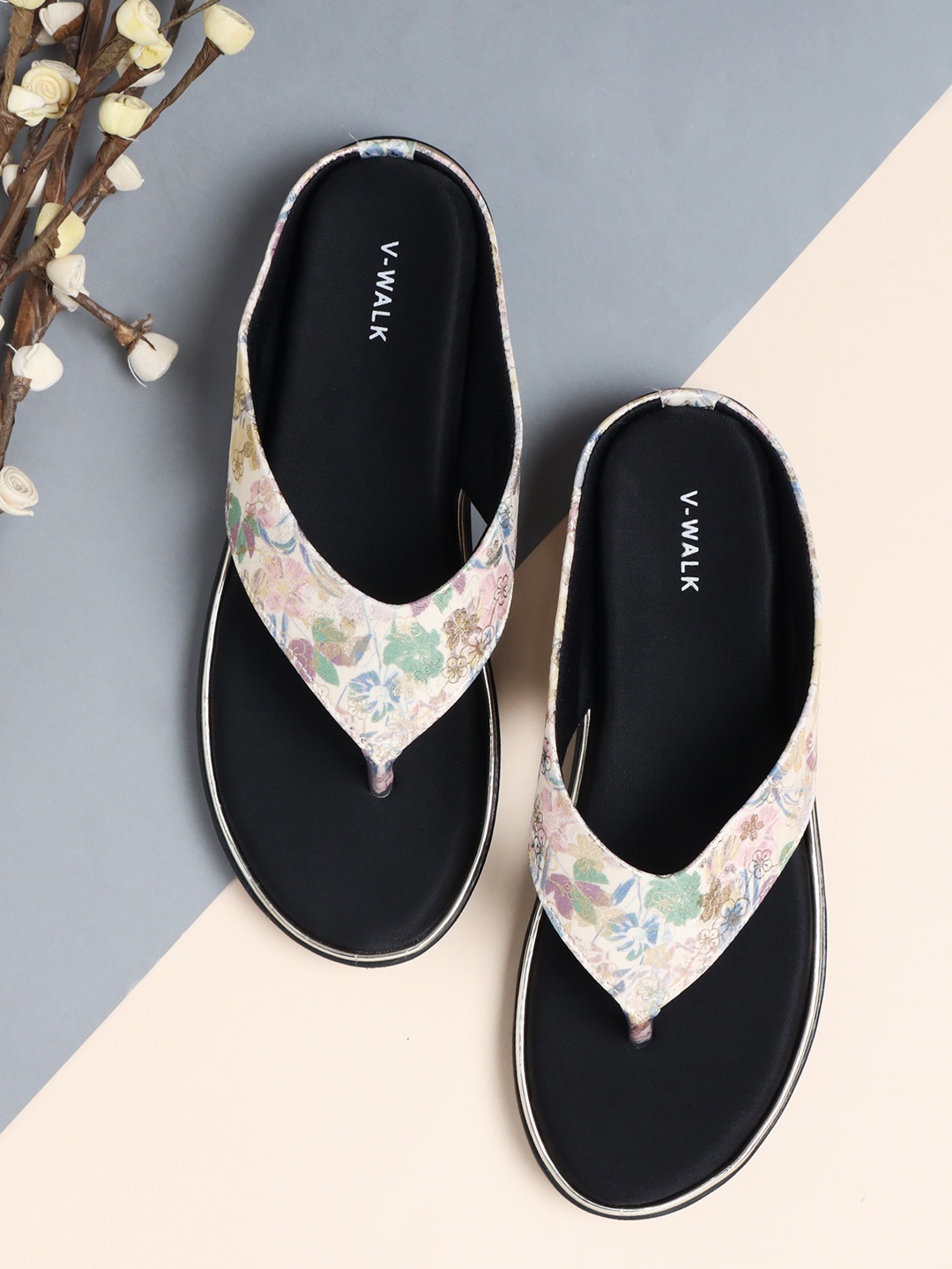 

V-WALK Women Printed Open Toe Flats with Buckles, Gold