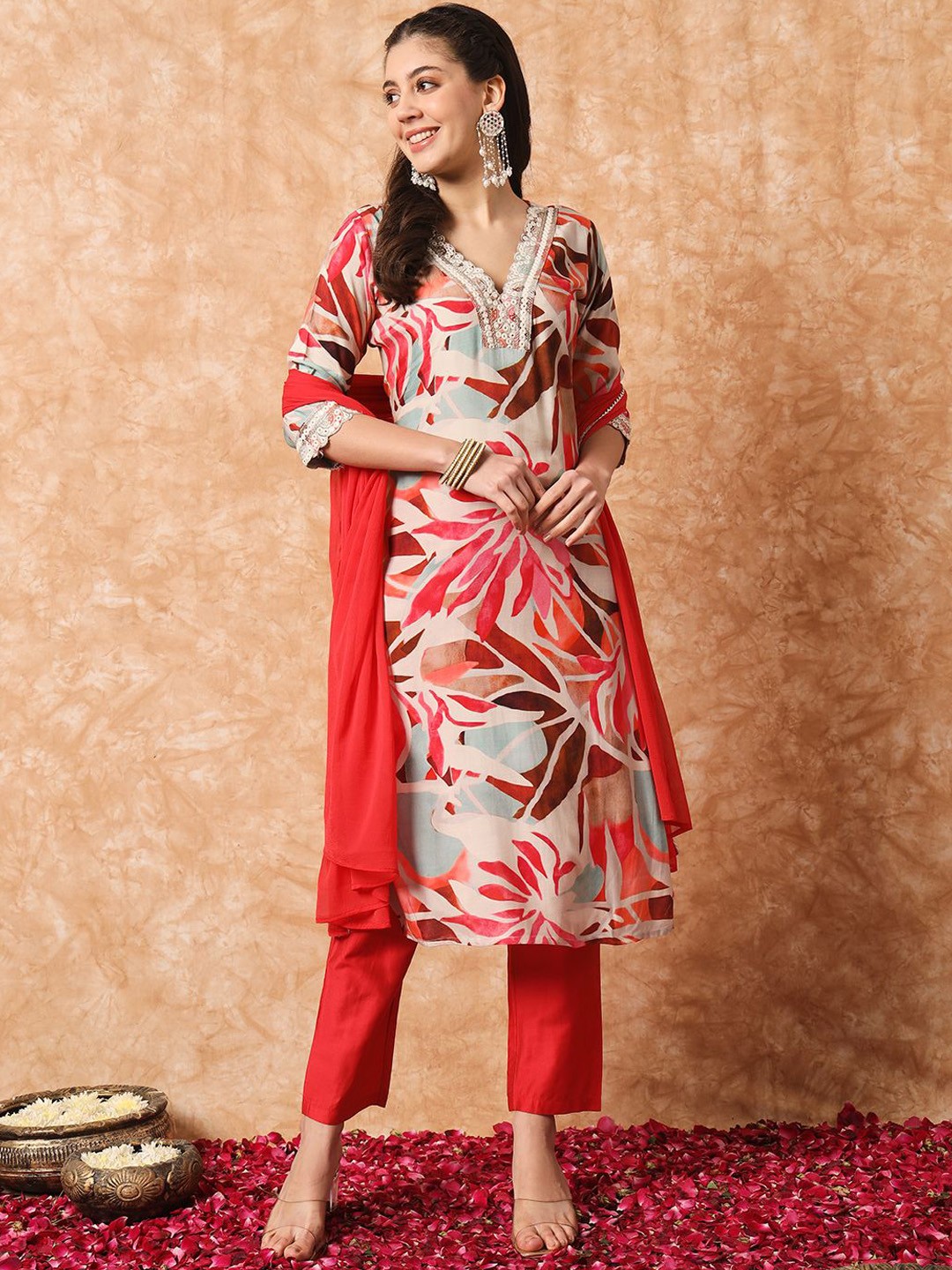

Shatanuvart Export Floral Printed V-Neck Straight Kurta With Trouser & Dupatta, Red