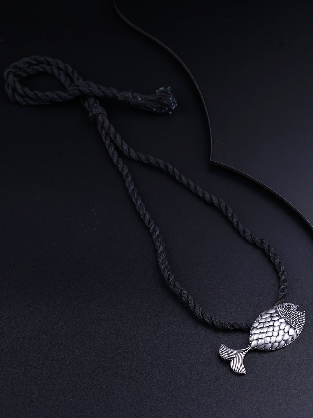 

House of Aadyaa Animal Shaped Pendants with Chains, Silver