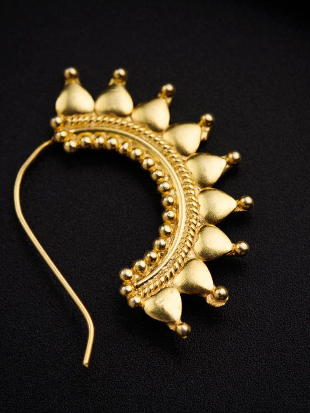 

House of Aadyaa Ring Nosepin, Gold