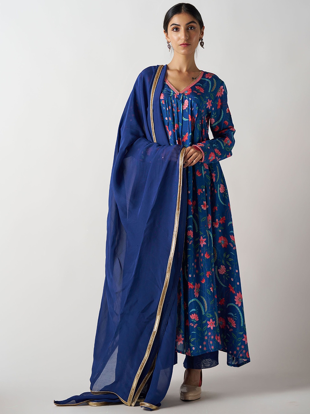 

SUKRUTI Floral Printed Pleated Empire Gotta Patti Anarkali Kurta With Trousers And Dupatta, Blue