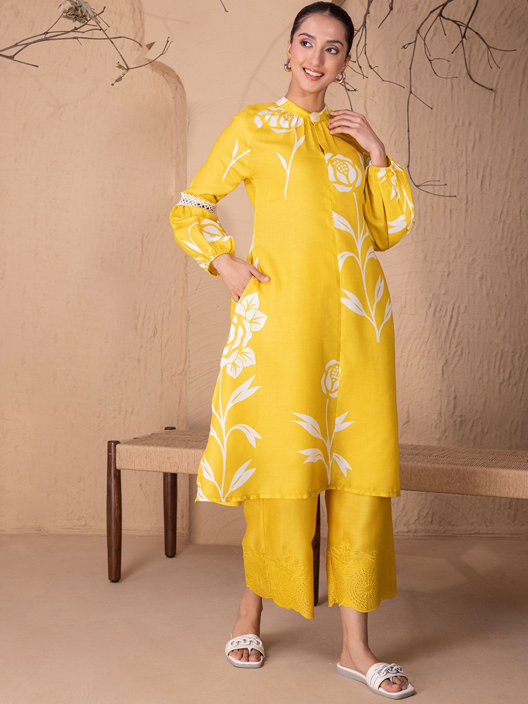 

SEW Floral Printed Band Collar neck Kurta Set, Yellow