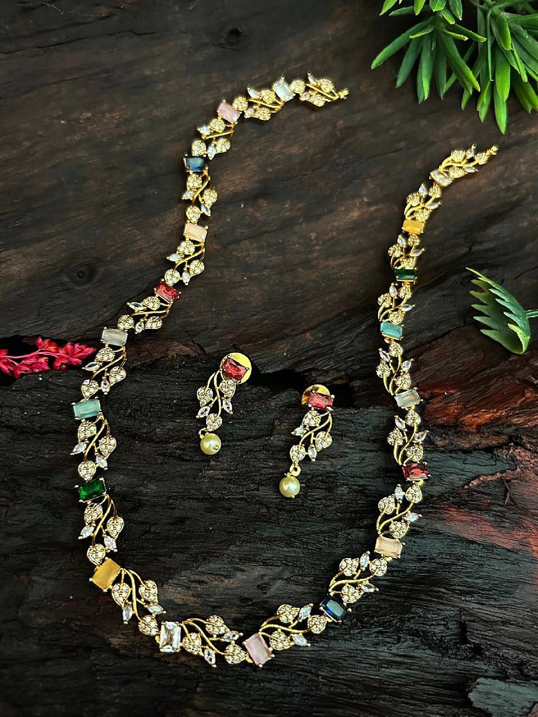 

GRIIHAM Gold-Plated Cubic Zirconia-Studded Leaf Motif Jewellery Set