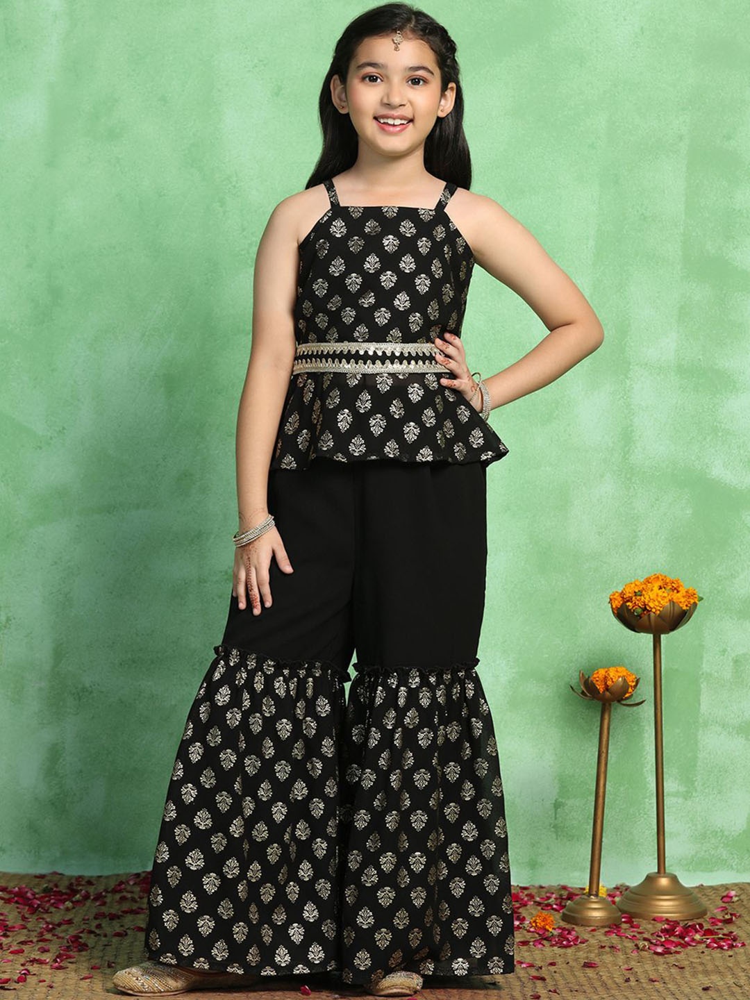 

FASHION DREAM Girls Ethnic Motifs Printed Georgette A-Line Kurta With Sharara, Black